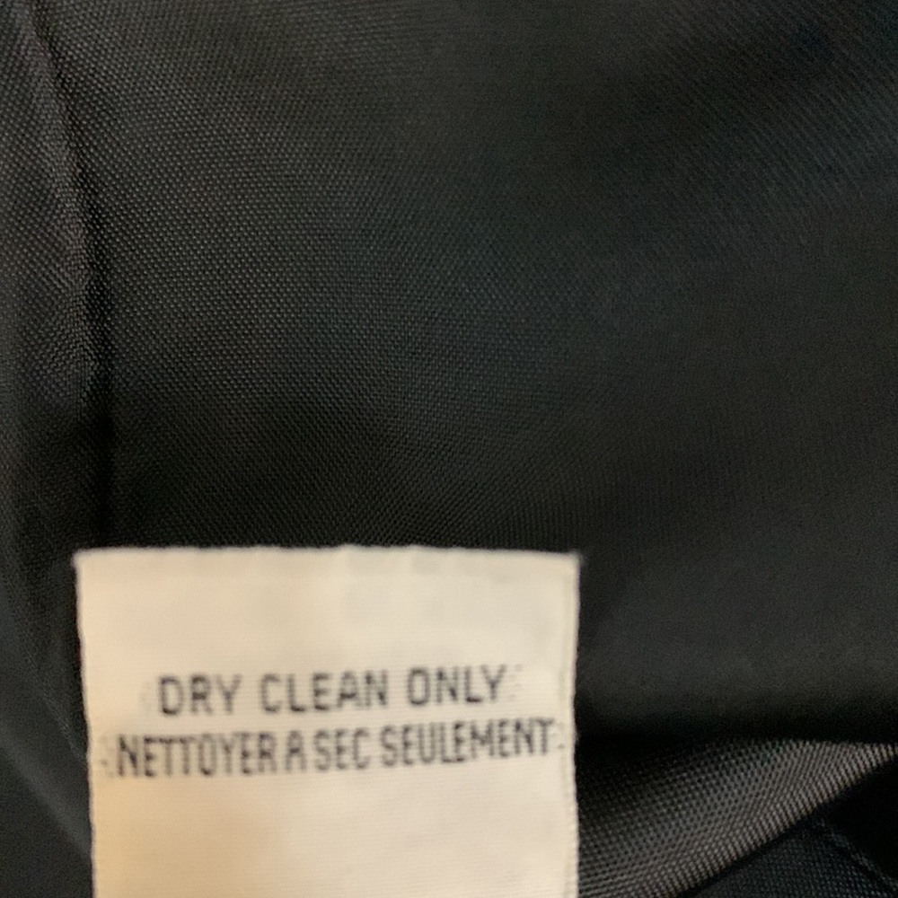 ❌SOLD❌ TALBOT’S Blazer Suit Jacket - Size 4 - Wool - Classic - Picture 9 of 9